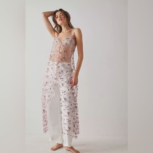 New Free People x Intimately Banu Embroidered Slip - Picture 4 of 8